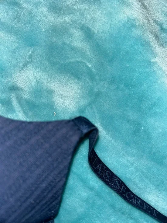 Victoria Secret Pointelle lightly lined t-shirt bra - Picture 4 of 5